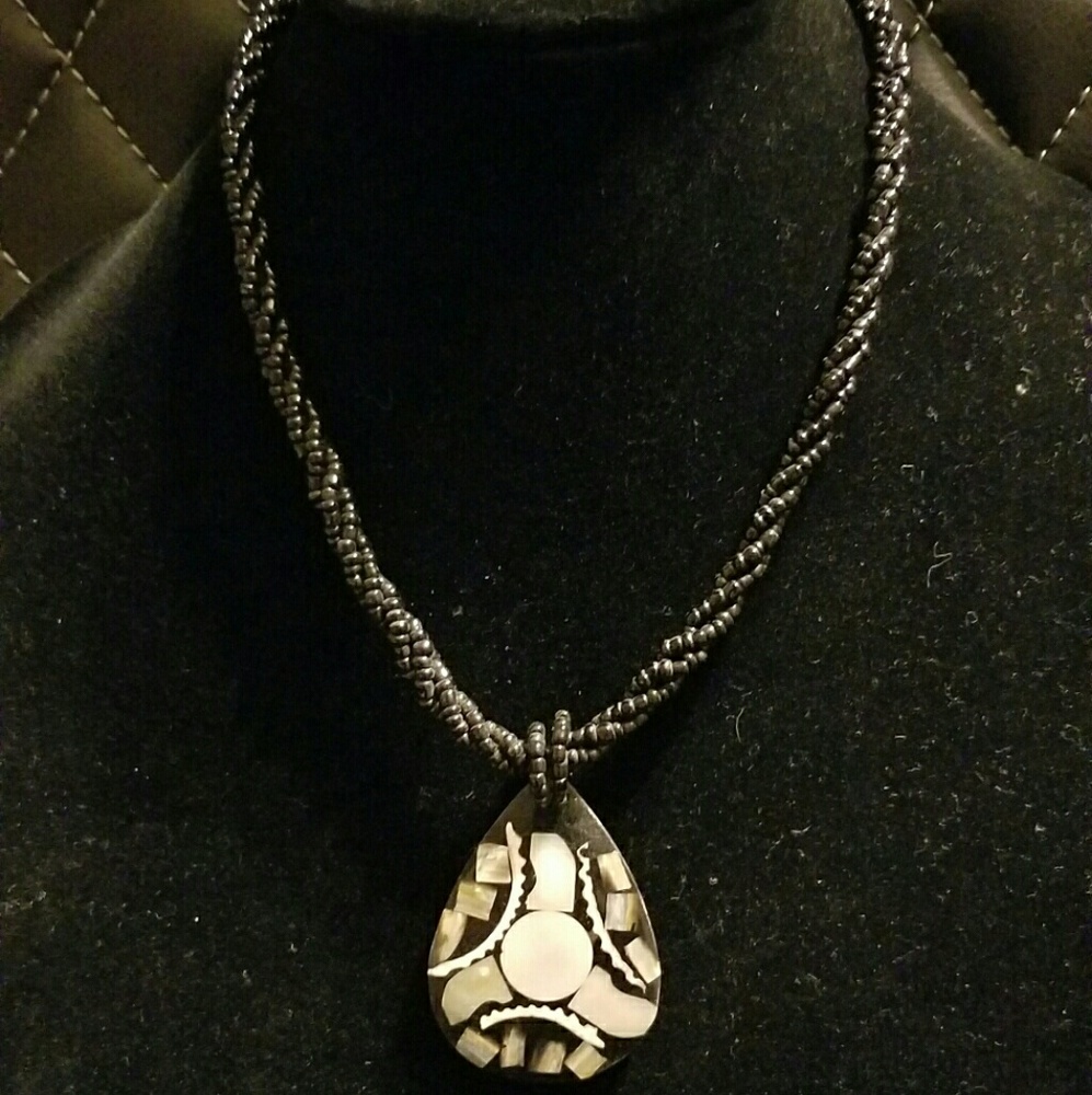 SEMIPRECIOUS BEADED MEDALLION NECKLACE
